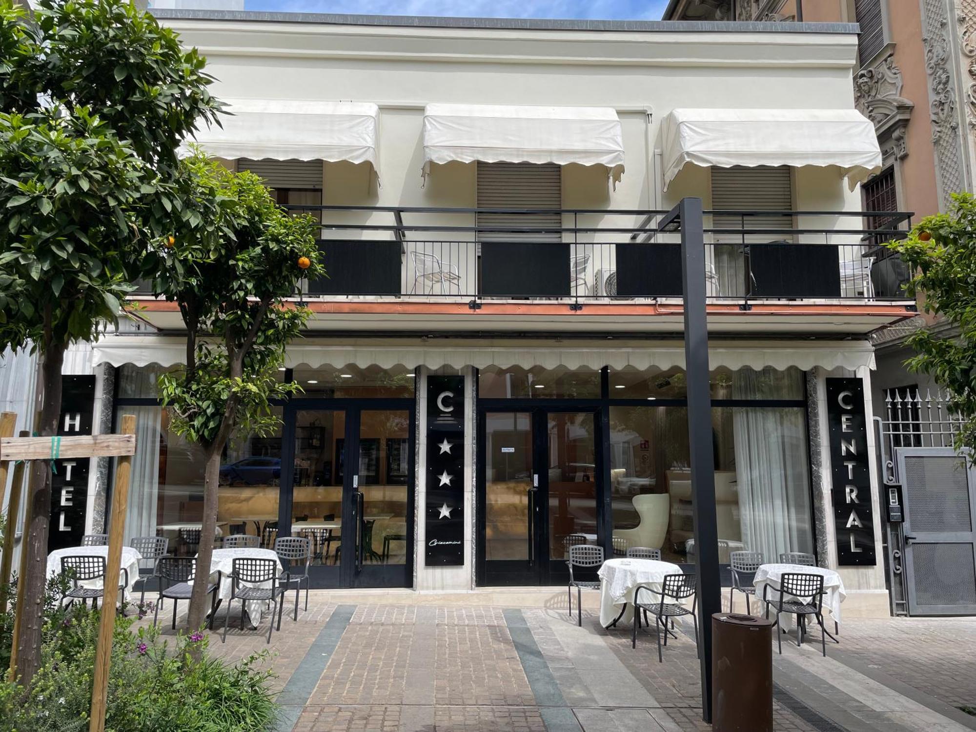 Hotel Central Giacomini Saló Exterior foto